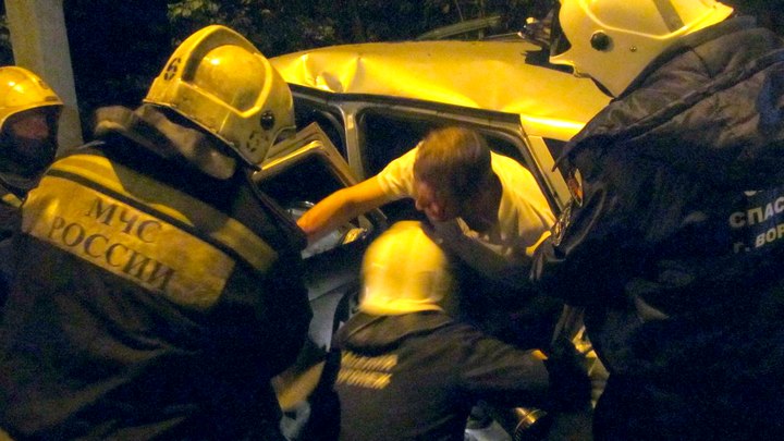 В Воронеже 4 человека пострадали в ночной трагедии